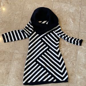 White House /black market tunic sweater